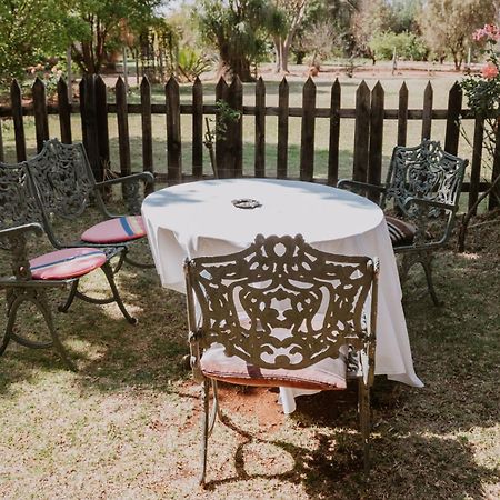 White Linen Guesthouse Tierpoort Dış mekan fotoğraf