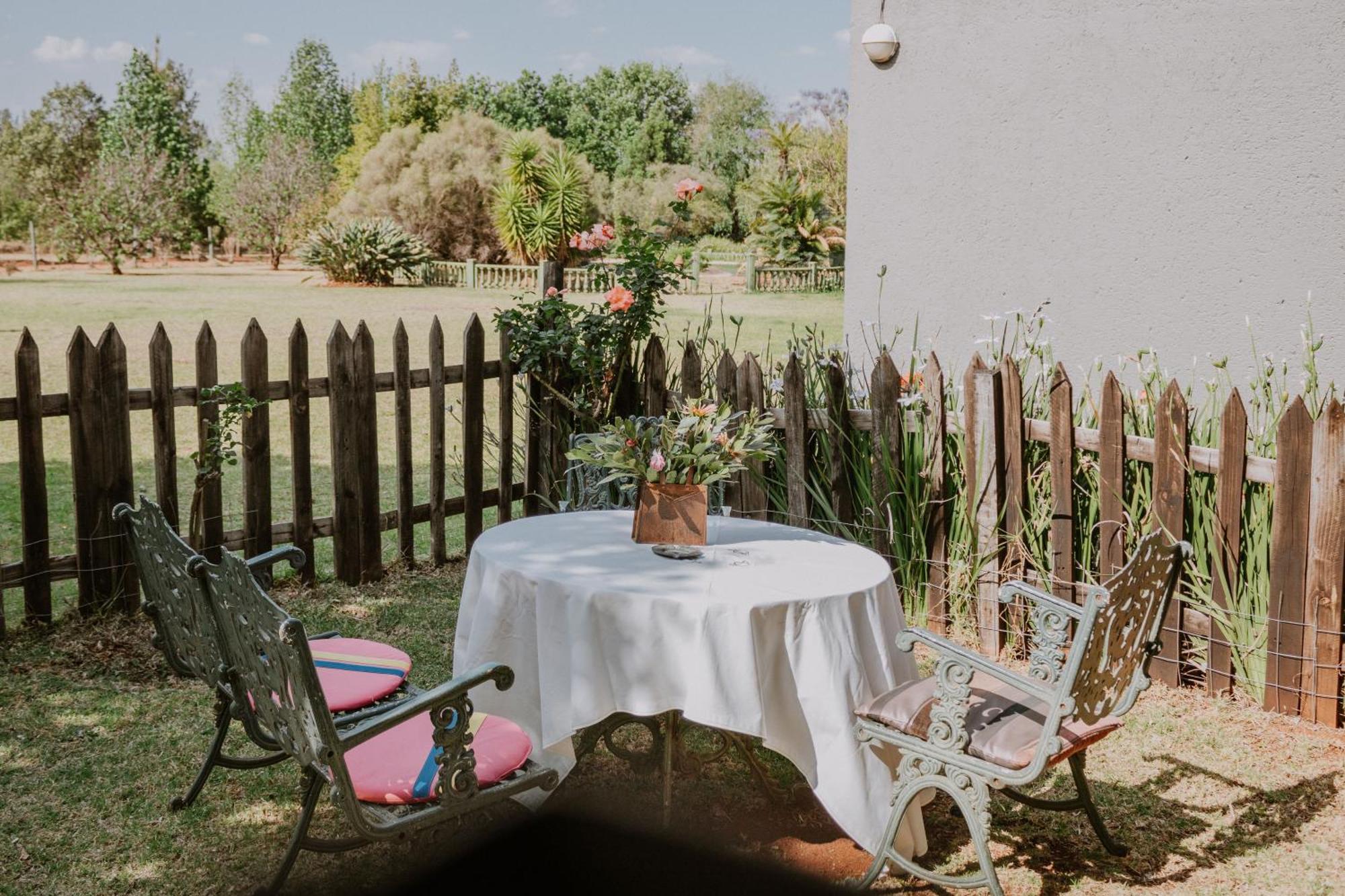 White Linen Guesthouse Tierpoort Dış mekan fotoğraf